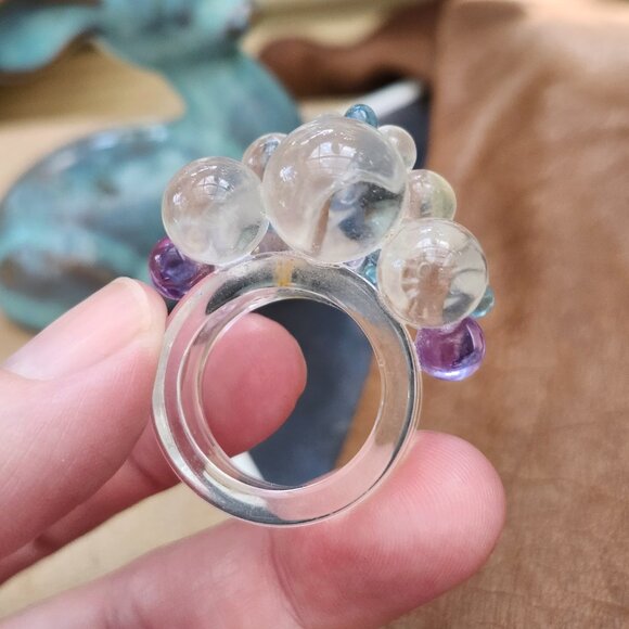 Bubble Ring / Vintage Lucite Plastic Huge Mod Bubble Cocktail Ring - Picture 6 of 10